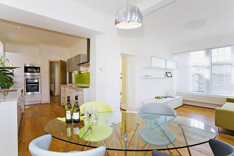 Kitchen / Dining