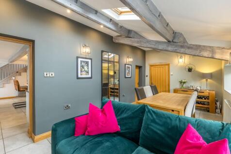 Dining Room/Snug