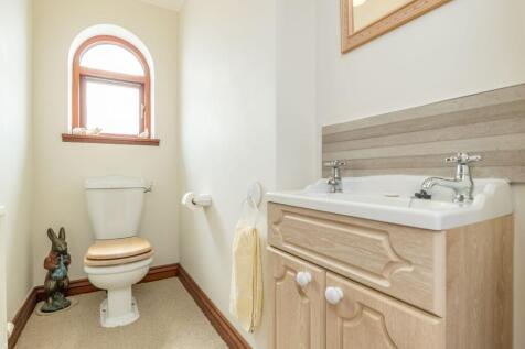 Ground Floor Wc