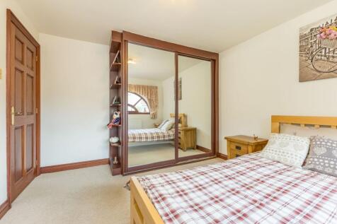 Arched Bedroom 2