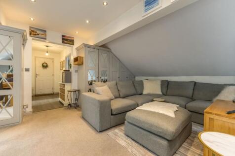 Bed / Sitting Room