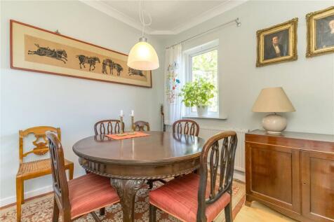 Bedroom 4/Dining