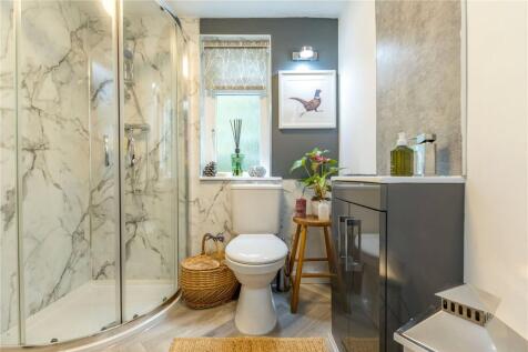 Shower Room / Wc