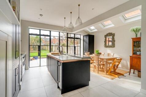 Kitchen/Dining