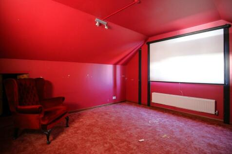 Bedroom/Bonus room