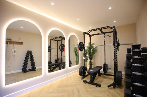 Home Gym/Bonus room