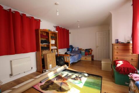 Studio bedroom