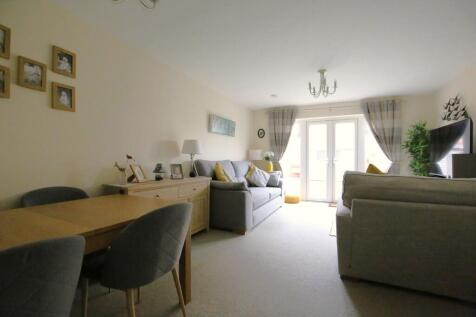Living/dining room 
