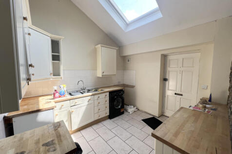 Flat 3 - Kitchen