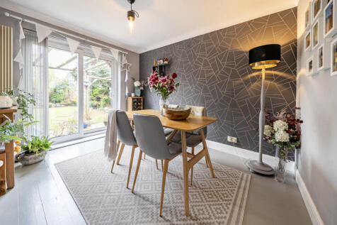 1370151-15-68f66b...