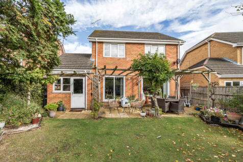 1370151-4-68f66ae...