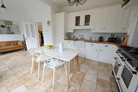 Kitchen diner (3)