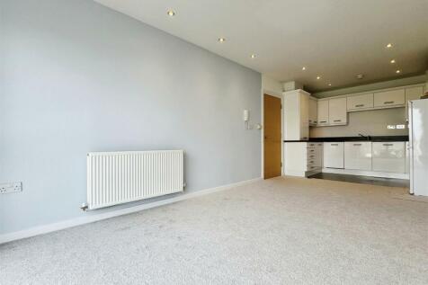 Living area to kitchen
