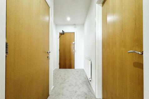 Entrance hall (2)