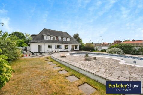 Rear garden (2)