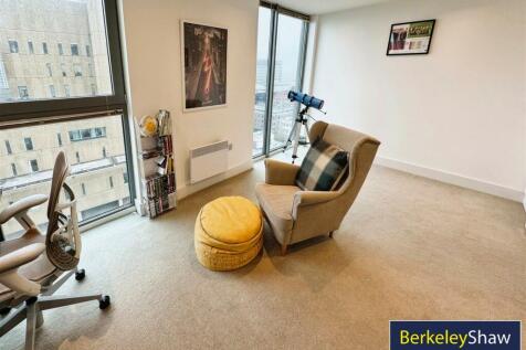 Bedroom 2 (2)