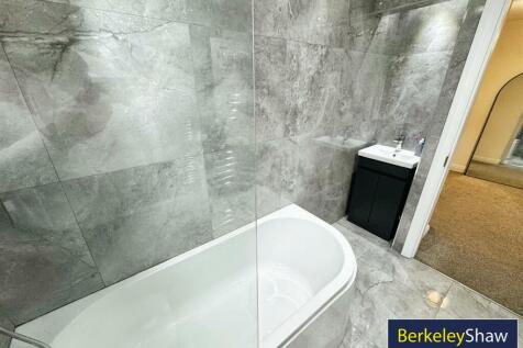 Bathroom (2)