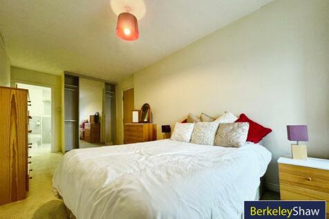 Bedroom (2)