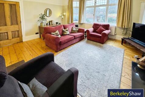 Living room (2)