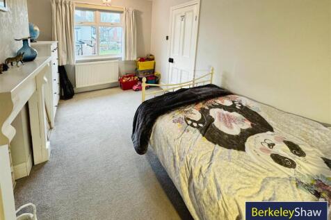 Bedroom 3 (2)