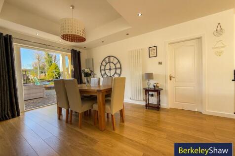 Kitchen/Living/Dining
