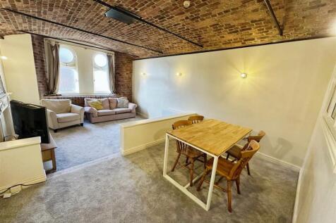 Open plan lounge diner