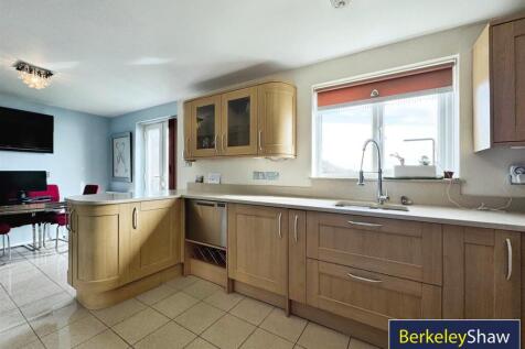 Kitchen diner (2)