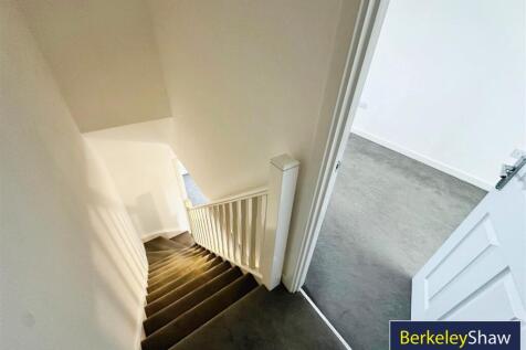 2nd Floor Landing