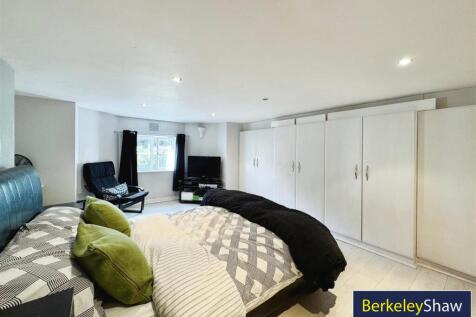 Bedroom 3 (2)