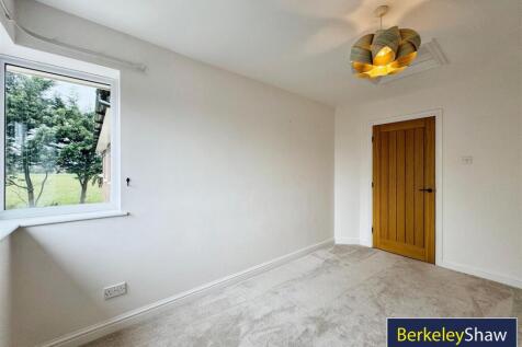 Bedroom 4 (2)