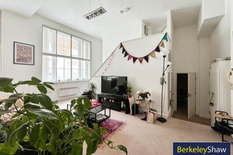 Living area (2)