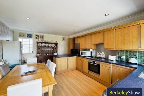 Kitchen diner (2)