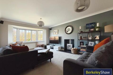 Front Lounge