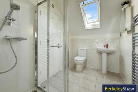 Second Floor Bathroom - Jack &amp; Jill