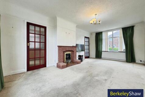 Living/dining room  (2)