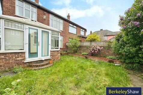 Rear garden (2)