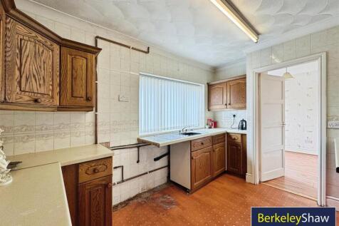 Kitchen (2)