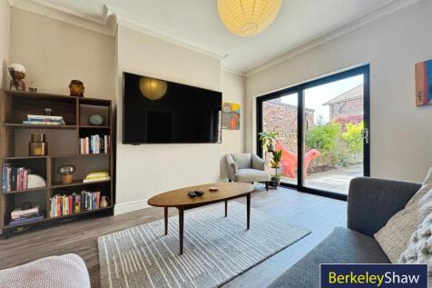 Living room (2)