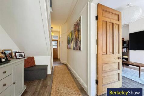 Entrance hall (2)