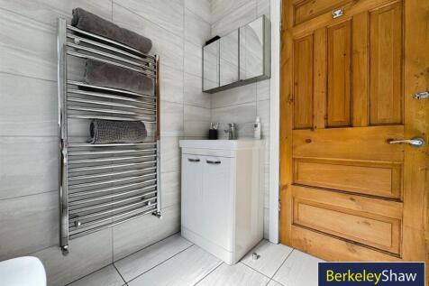 Bathroom (2)