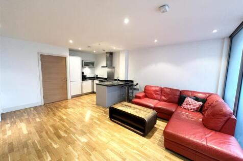 Open Plan Lounge / Kitchen