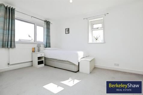0e57a495-bed 202.jpg