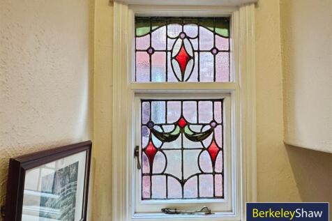 Landing feature window