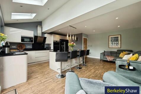 Kitchen/Living/Dining