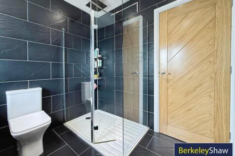 Family Shower Room