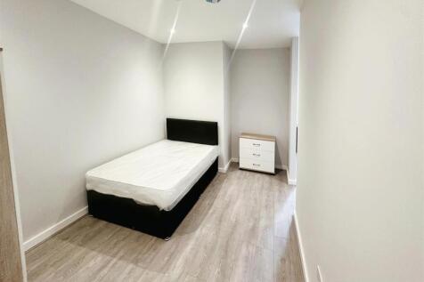 Bedroom / Study