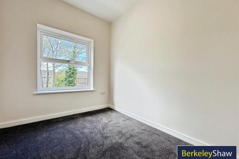 Bedroom 2 (2)