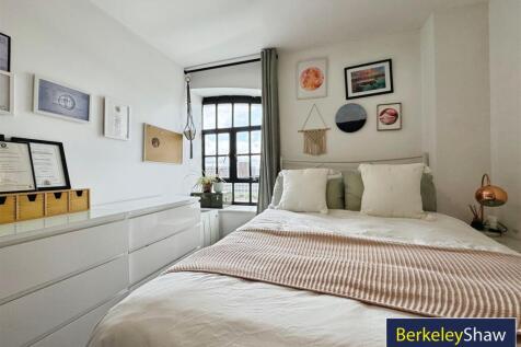 Bedroom 2 (2)