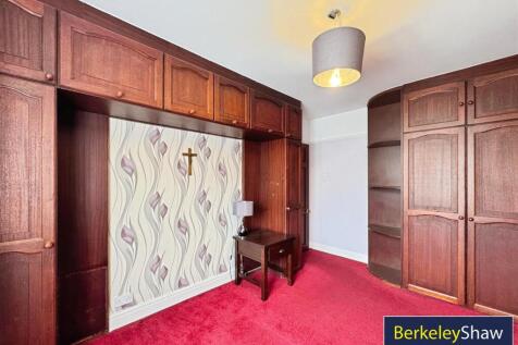 Bedroom 2 (2)