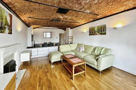 Open Plan Lounge Diner
